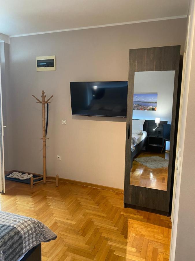 Aleksei Apartmani Βελιγράδι Εξωτερικό φωτογραφία